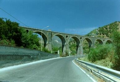 f2_009_06